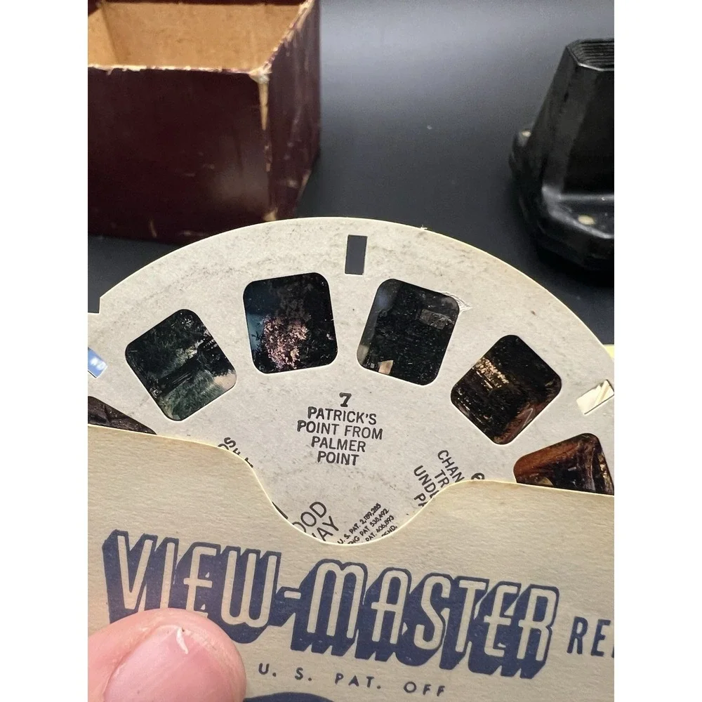 Vintage 1947 Sawyer's View-Master De Luxe Stereoscope w/ Reels Box